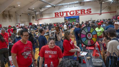 lg_nr25rutgersday7181n.jpg