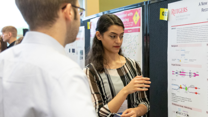 A 2019 Aresty research assistant presents a project